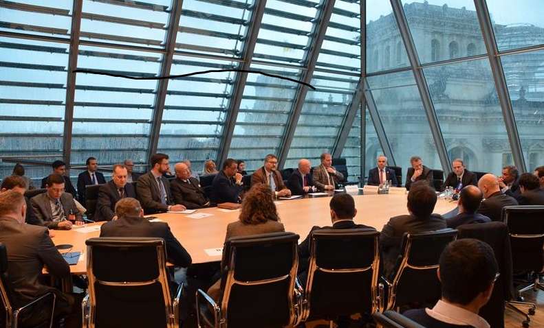 Медведчук представил мирный план для Донбасса в кругу дипломатов в Германии