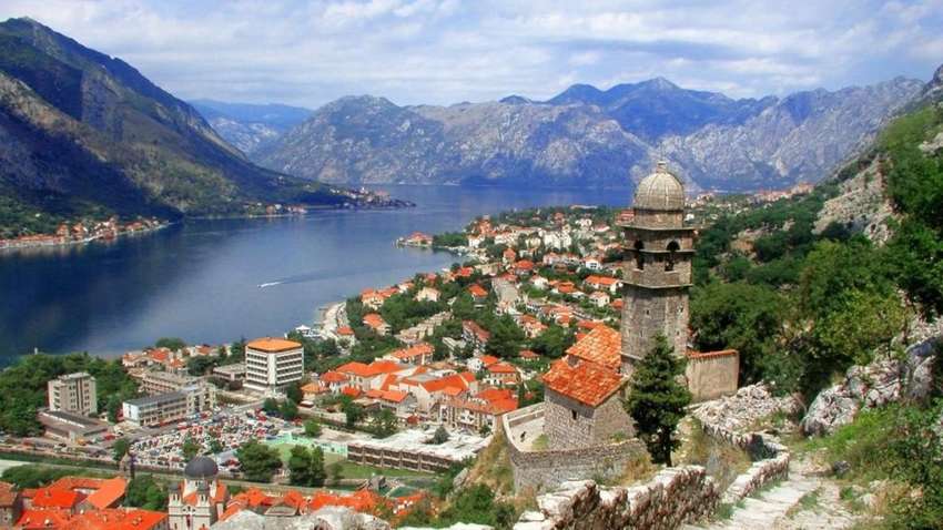 Чорногорія ввела комендантську годину