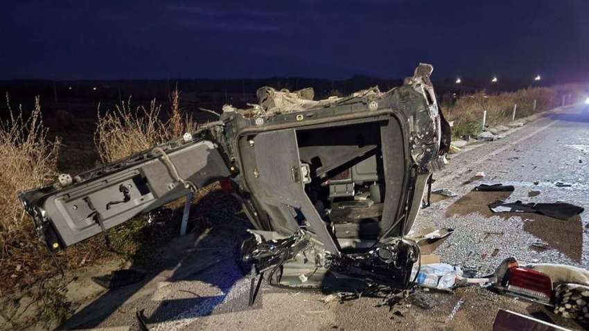 Авто превратилось в кучу металлолома: СМИ показали фото и кадры с места ДТП Стремоусова (ВИДЕО) Авто превратилось в кучу металлолома: СМИ показали фото и кадры с места ДТП Стремоусова (ВИДЕО)