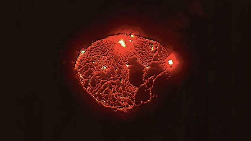 Завораживающее зрелище: извержение вулкана на Гавайях запечатлели с космоса (ФОТО) 