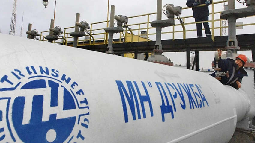 Действительно ли Украина начала накачивать "Дружбу" нефтью: в Словакии сделали заявление