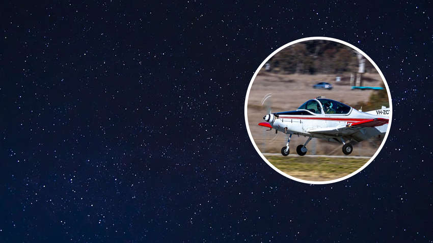 На небе появилась гигантская надпись в честь Рождества: она на высоте 1500 метров (ФОТО) На небе появилась гигантская надпись в честь Рождества: она на высоте 1500 метров (ФОТО)