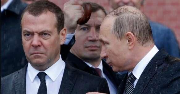 В США ответили на угрозы Медведева из-за спецоперации "Паутина" В США ответили на угрозы Медведева из-за спецоперации "Паутина"