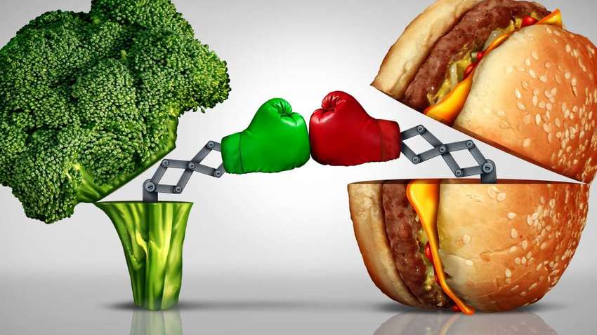 "Вегетаріанці або м'ясоїди?": дієтологи назвали секрети довголіття