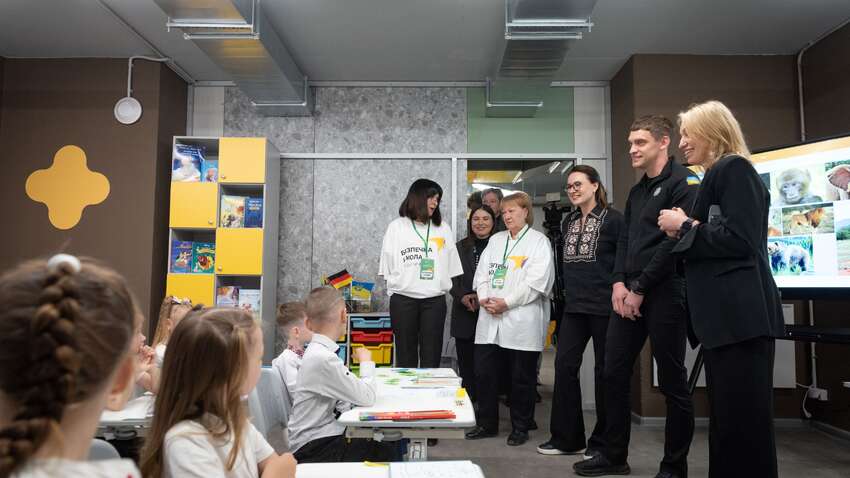 1 вересня в Україні: що робиться у школах  1 вересня в Україні: що робиться у школах