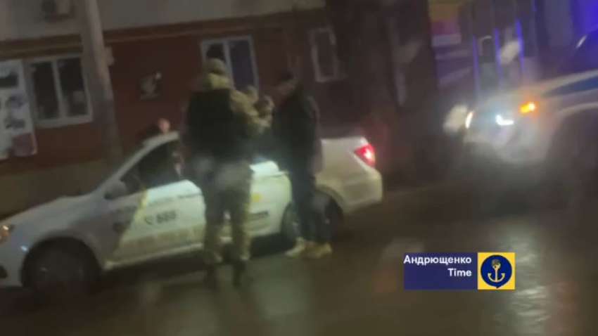 У Новоазовську втекли два окупанти-зеки: у місті знайшли тіло дитини зі слідами насильства