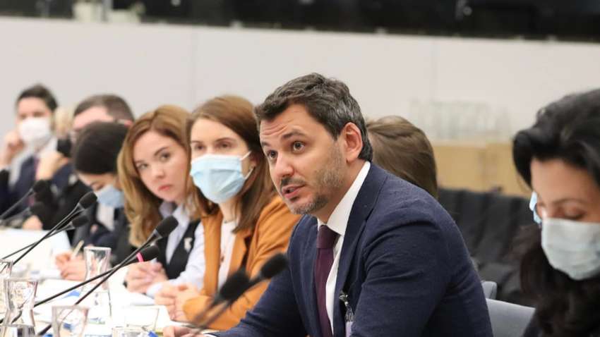 Германия перед выбором: евродепутаты заверили Украину, что проведут работу с правительством ФРГ Германия перед выбором: евродепутаты заверили Украину, что проведут работу с правительством ФРГ