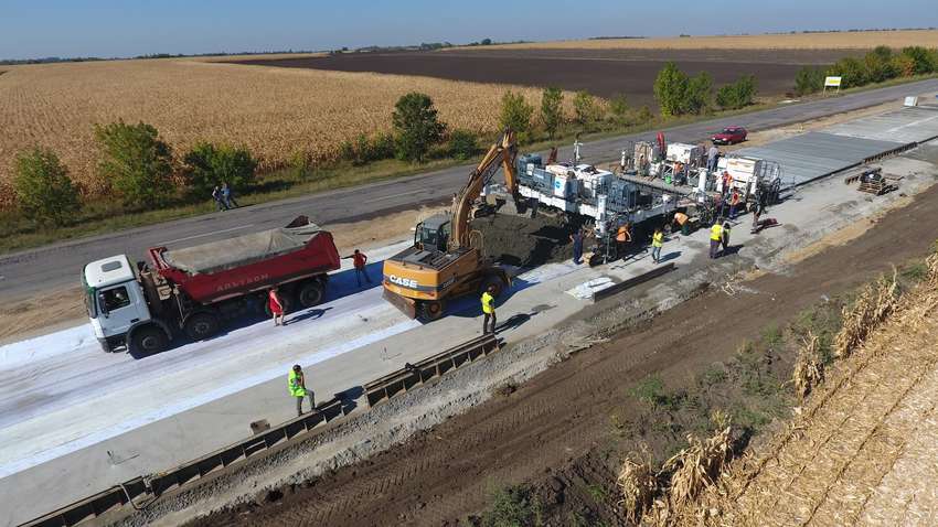 «Активисты» против реального бизнеса: кто «топит» новые правила "Укравтодора" для дорожных закупок 