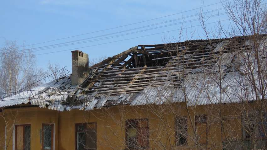 На Донбассе обстреляли жилые дома 