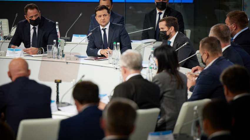 Президент и слуги народа – первые: почему же тогда Зеленского ждет судьба Ющенко