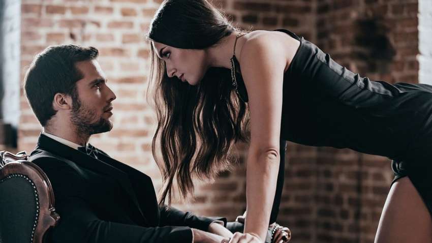 Фатальні жінки: астрологи назвали знаки зодіаку, які здатні підкорити будь-якого чоловіка