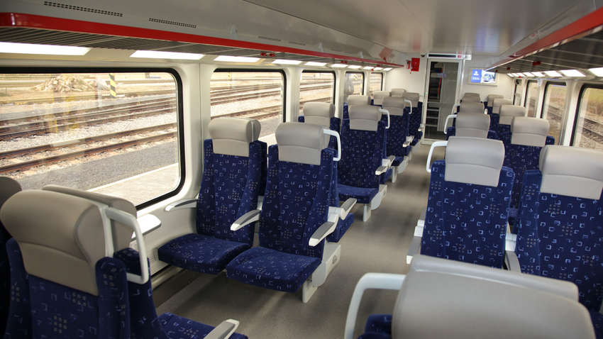 "Кава в "Інтерсіті" - від 100 грн": контракт УЗ по харчуванню віддали безіменному офшору