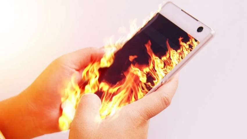 Эксперт рассказал, что делать, если перегрелся смартфон Эксперт рассказал, что делать, если перегрелся смартфон