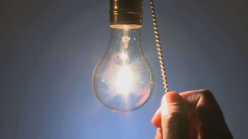 В "Укрэнерго" озвучили самый плохой сценарий: сколько украинцы будут без света зимой