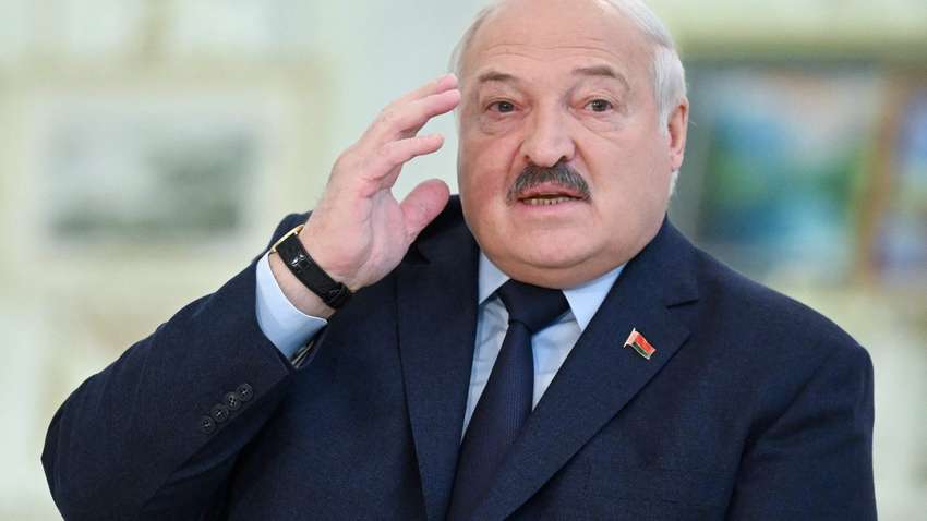 Лукашенко заявил, что лично потребовал у Путина размещения ядерного оружия в Беларуси Лукашенко заявил, что лично потребовал у Путина размещения ядерного оружия в Беларуси