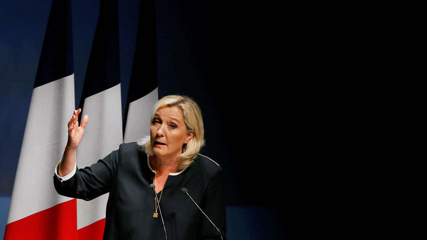Ле Пен назвала антироссийские санкции ЕС "геополитической ошибкой"
