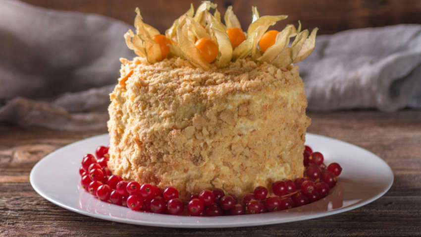 Новый год с шиком: рецепт закуски с ананасами и голубым сыром