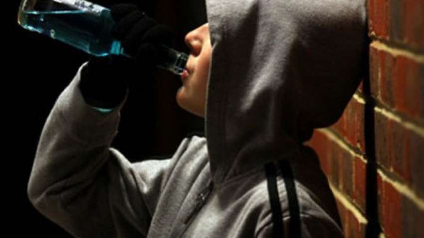 Праздновал День села: в Полтавской области 15-летний подросток отравился алкоголем Праздновал День села: в Полтавской области 15-летний подросток отравился алкоголем