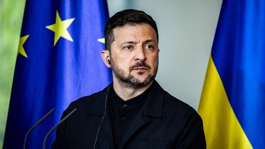 Зеленський: Запитайте розвідку, що Росія планує влітку у Білорусі Зеленський: Запитайте розвідку, що Росія планує влітку у Білорусі