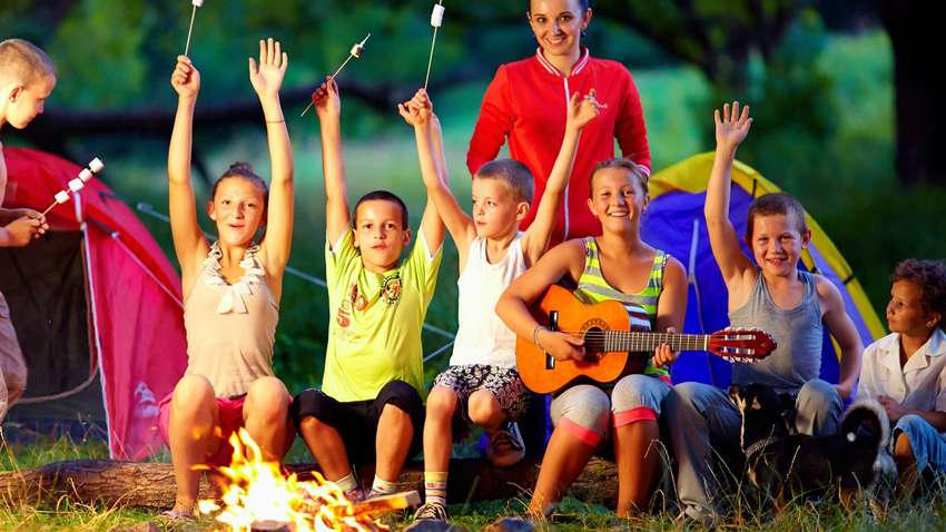 Стало відомо, коли відкриються дитячі табори в Україні