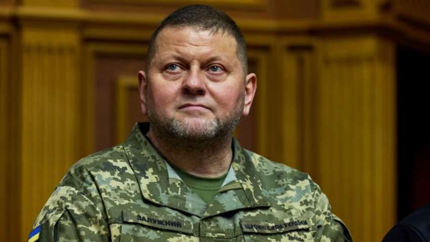 Стало известно, почему Залужный ездил в Чехию перед полномасштабным вторжением России