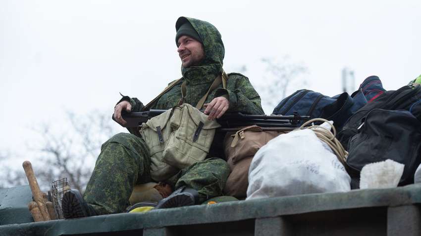 Ситуация крайне тяжелая: оккупанты в шаге от захвата еще одного рода на Донбассе Ситуация крайне тяжелая: оккупанты в шаге от захвата еще одного рода на Донбассе