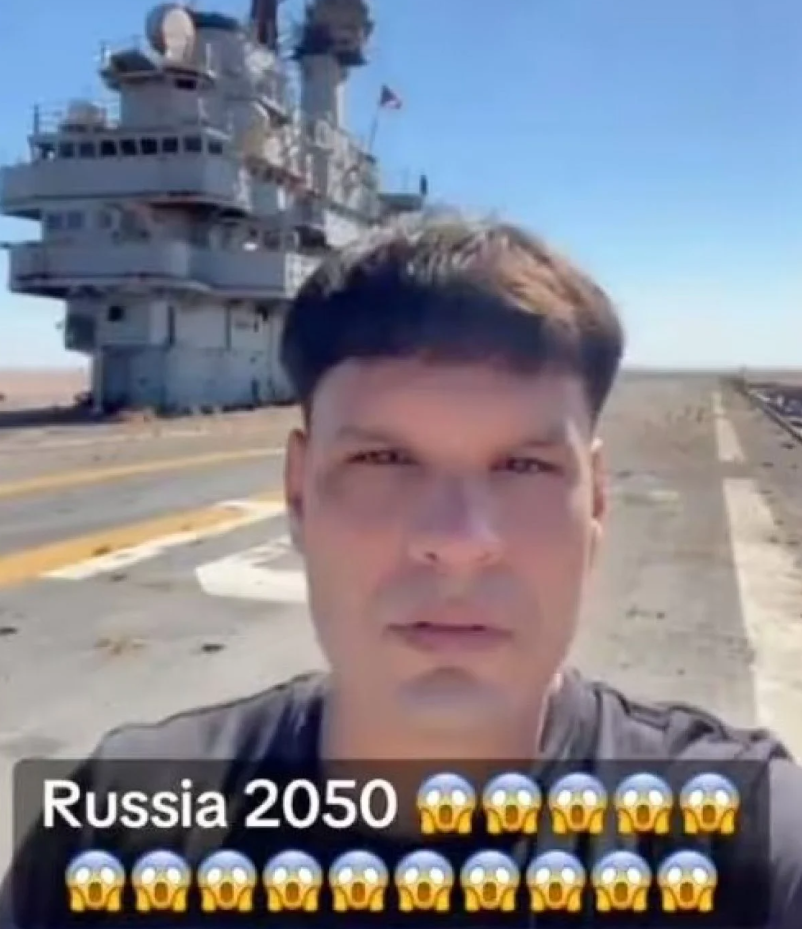 Разрушенный Париж и пустыня в РФ: ”путешественник во времени” показал мир после мировой войны - фото 2 Разрушенный Париж и пустыня в РФ: ”путешественник во времени” показал мир после мировой войны - фото 2