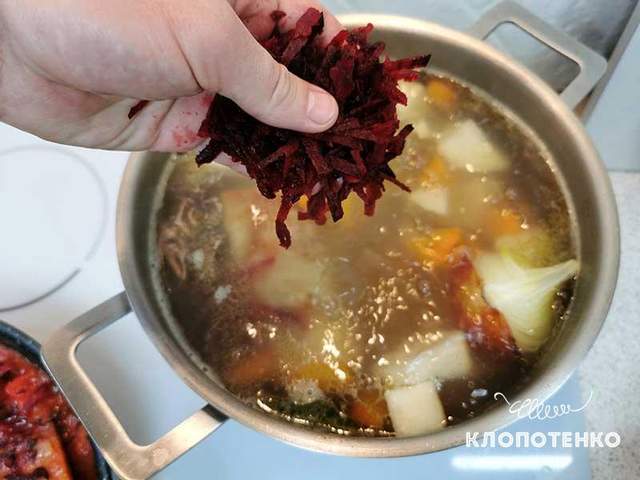 Как приготовить настоящий украинский борщ: пошаговый рецепт в фото от Евгения Клопотенко - фото 3