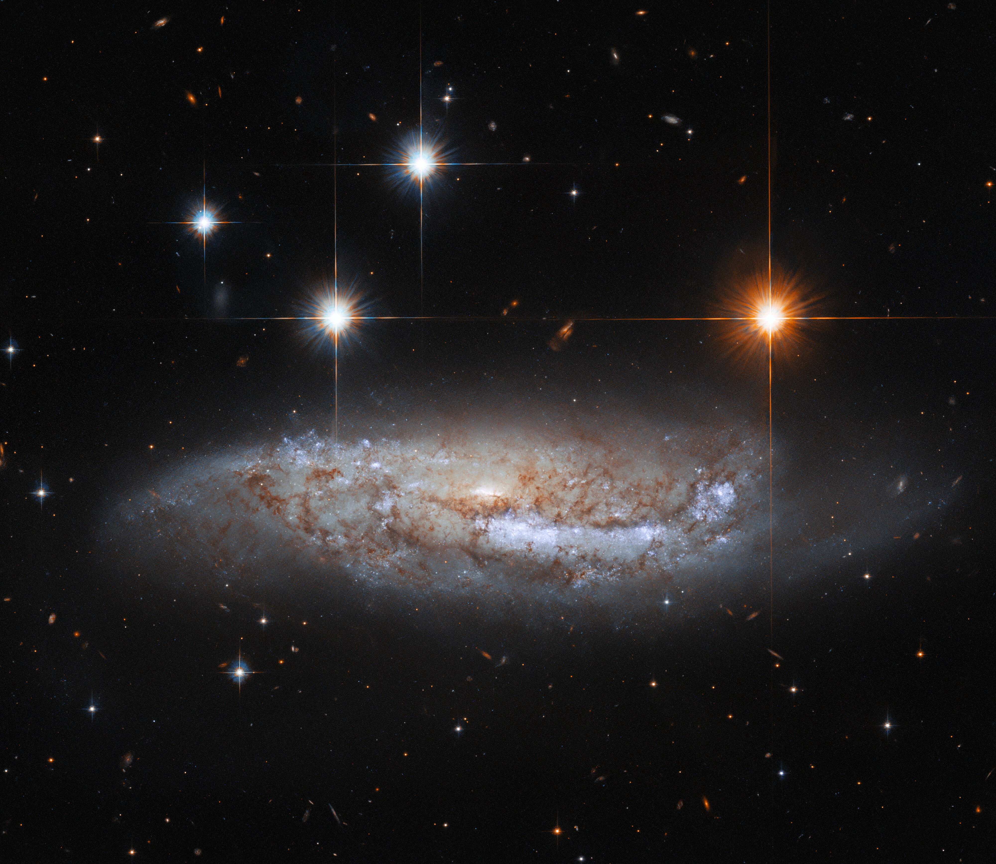 Свет уже дошел до Земли: NASA запечатлело галактику, в которой прогремел мощный взрыв (ФОТО)  - фото 2