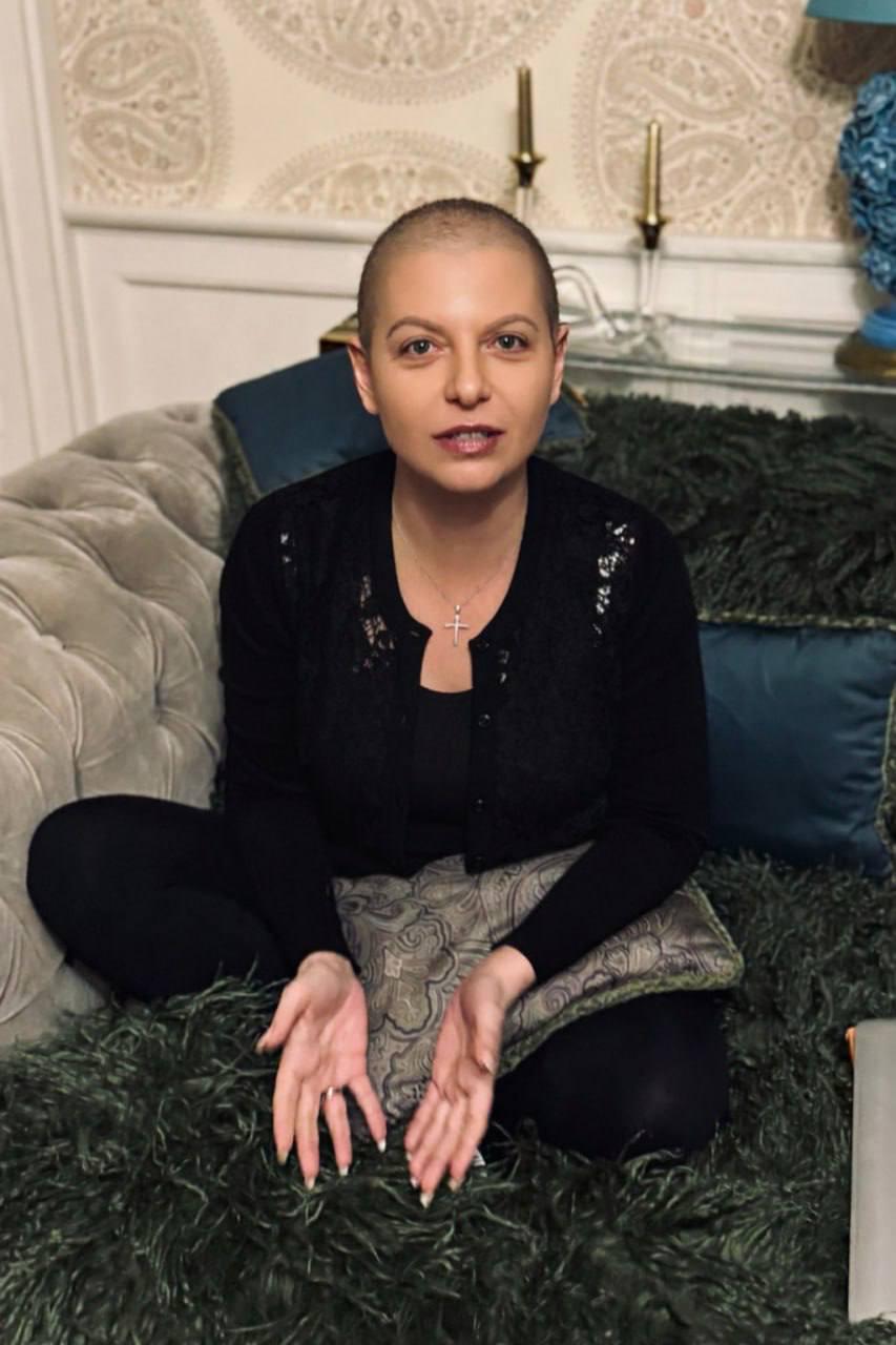 Симоньян без перуки: лиса російська пропагандистка опублікувала фото - фото 2 Симоньян без перуки: лиса російська пропагандистка опублікувала фото - фото 2