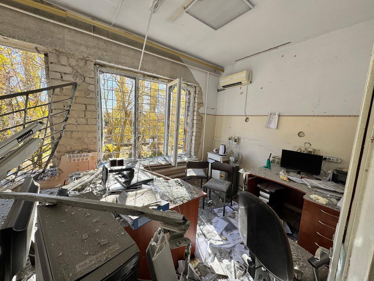 Звірячий удар по дитячій лікарні у Херсоні: що відомо про дітей  - фото 2