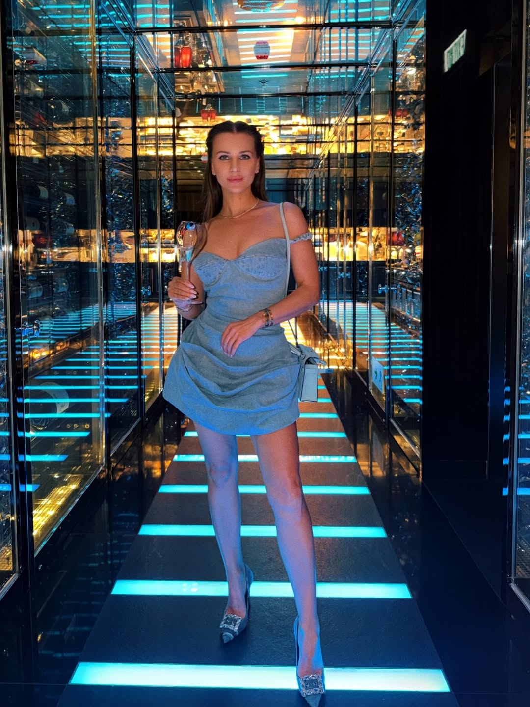 Любовница Ван Дамма из Украины отметила 40-летие в компании актера (ФОТО) - фото 2