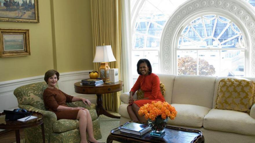 Мелания Трамп прощается с Белым домом: какие традиции нарушила первая леди (фото) - фото 3