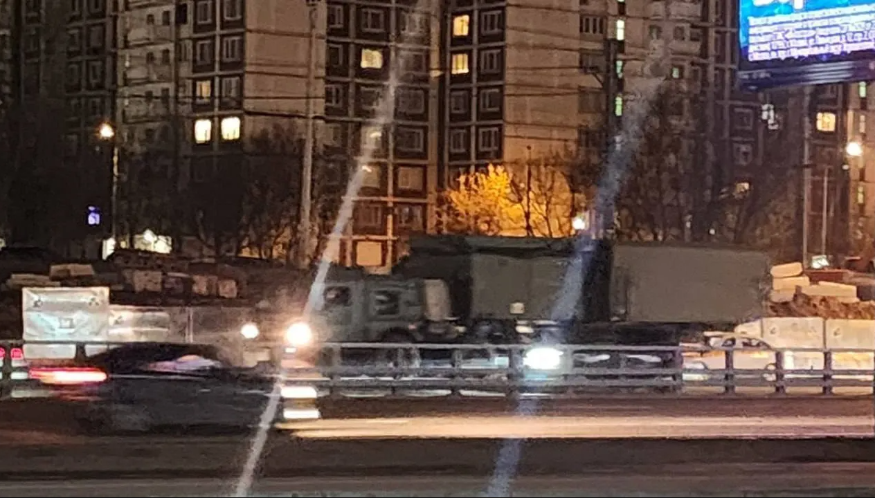 У Кремлі серйозно нервують: у Москву стягують додаткові системи ППО на 9 травня (ФОТО) - фото 2