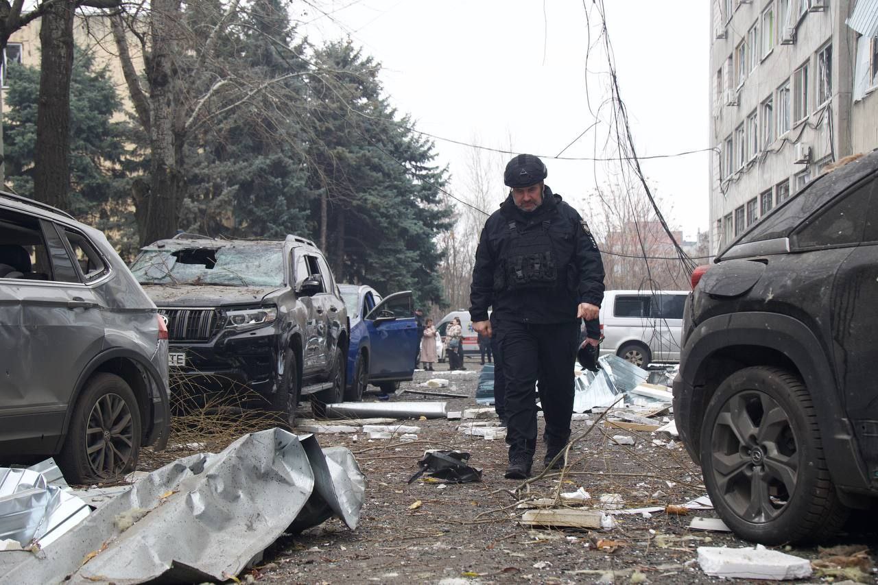 Взрывы в Днепре: много погибших и раненых (ОБНОВЛЯЕТСЯ) - фото 2