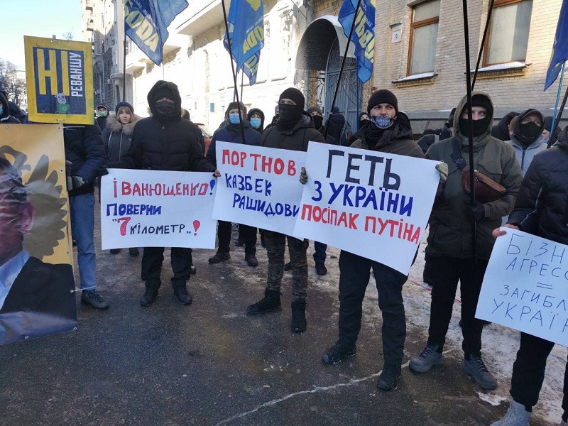 Зеленскому поставили жесткие условия по российской агентуре: три требования активистов - фото 3