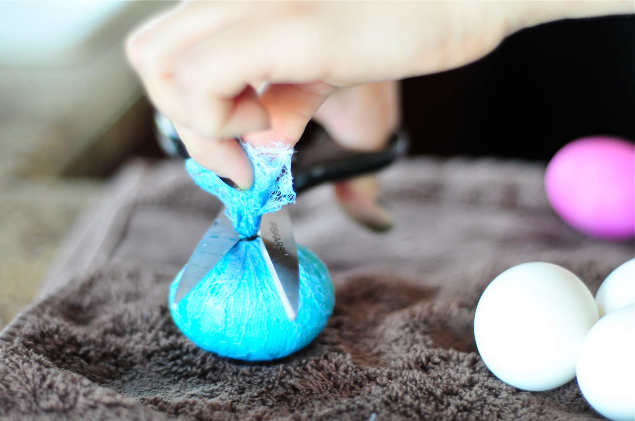 Как покрасить яйца на Пасху: 15 креативных вариантов окрашивания - фото 6