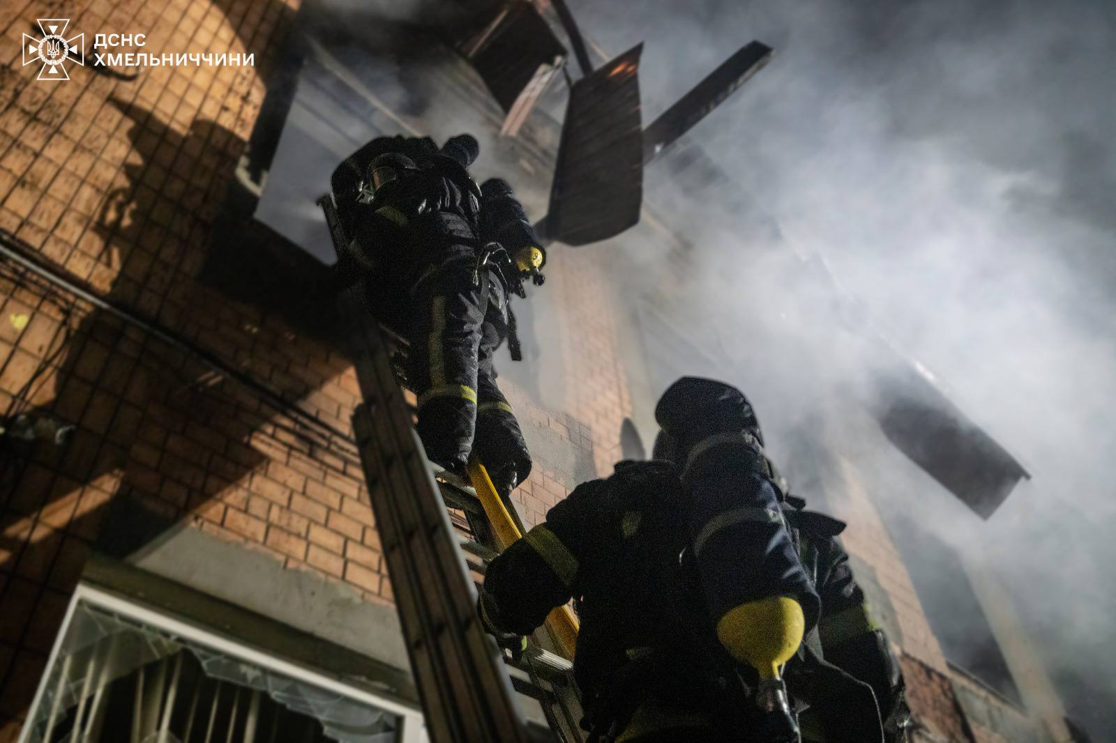 Взрывы в Хмельницком: что известно о последствиях атаки РФ (ФОТО) - фото 2