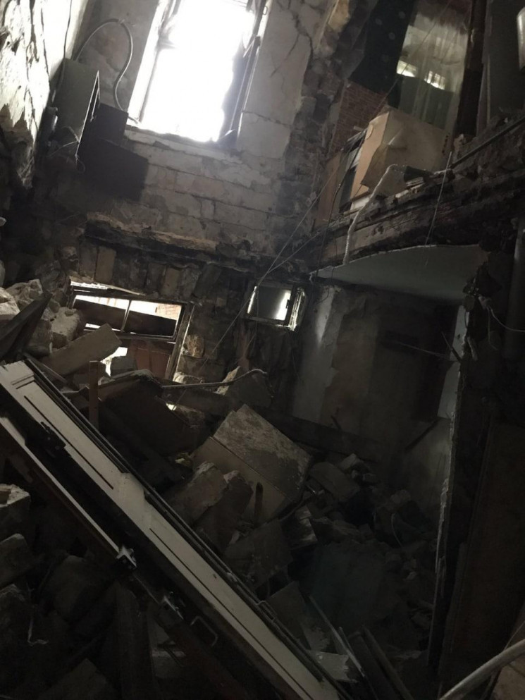 В центре Одессы за сутки рухнуло два дома - фото 2