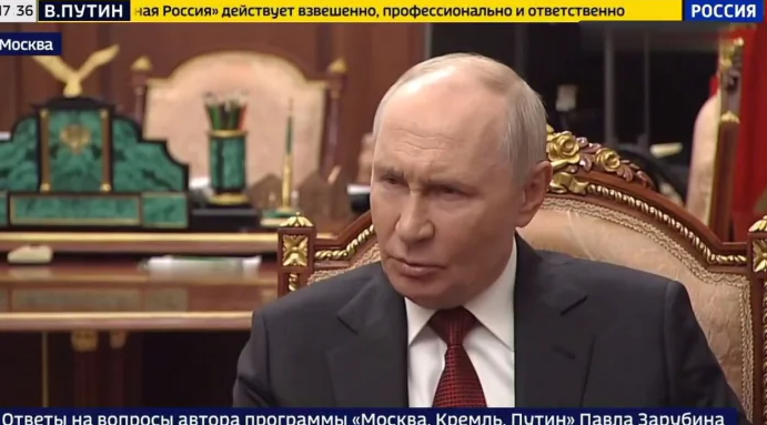 Ботокс більше не допомагає: на обличчі Путіна помітили щось дивне (ФОТО) - фото 2 Ботокс більше не допомагає: на обличчі Путіна помітили щось дивне (ФОТО) - фото 2