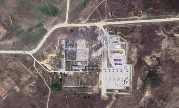 Удар по С-400 и пожар на подстанциях: спутники зафиксировали последствия атаки на Крым - фото 2 Удар по С-400 и пожар на подстанциях: спутники зафиксировали последствия атаки на Крым - фото 2