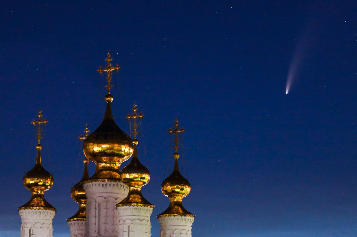 Завораживающие снимки кометы Neowise из разных стран опубликованы в Сети (ФОТО) - фото 6