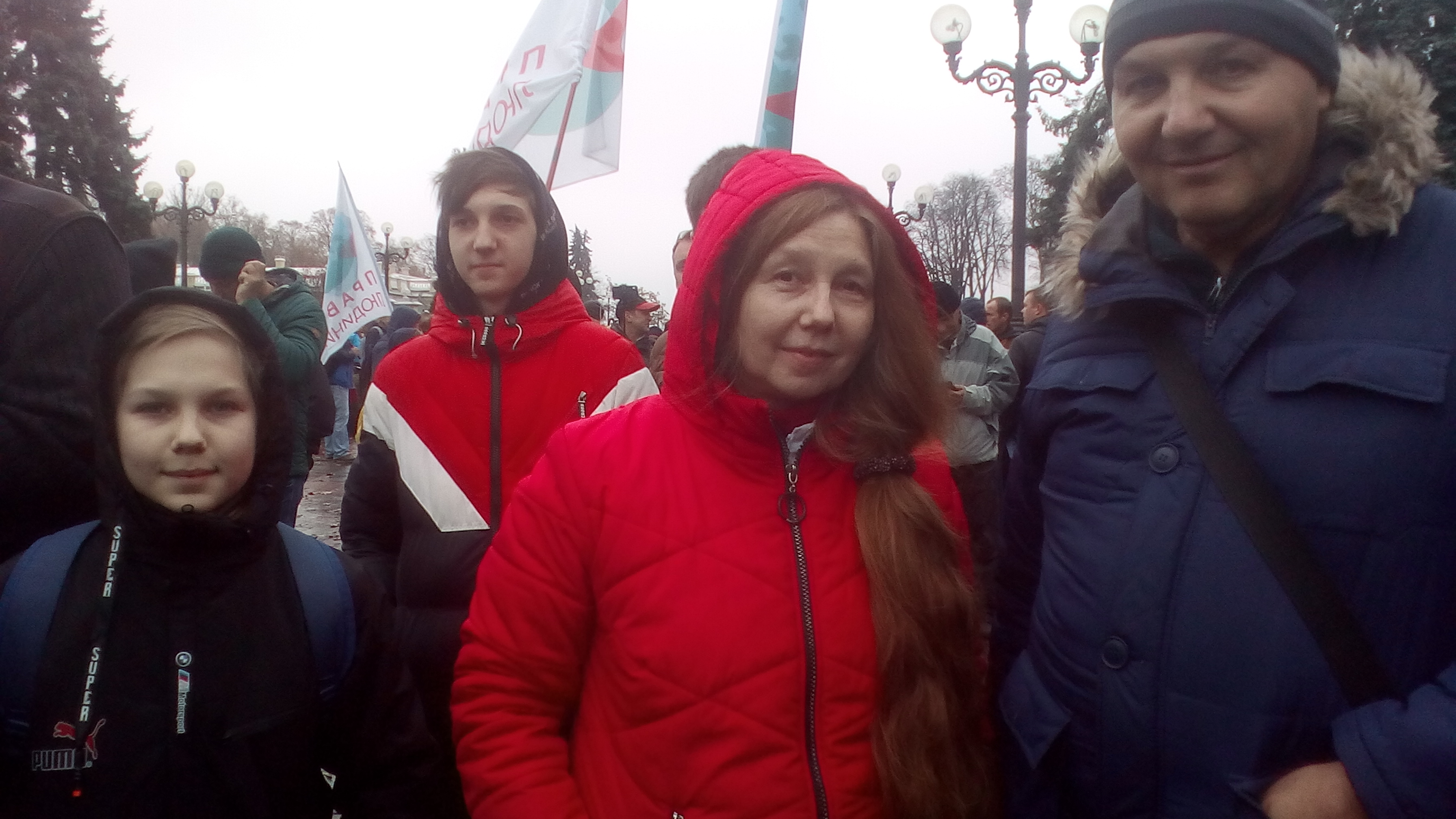 «Ми - не антивакцинатори»: що відбувалося на протестних акціях у Києві (ФОТОРЕПОРТАЖ) - фото 13