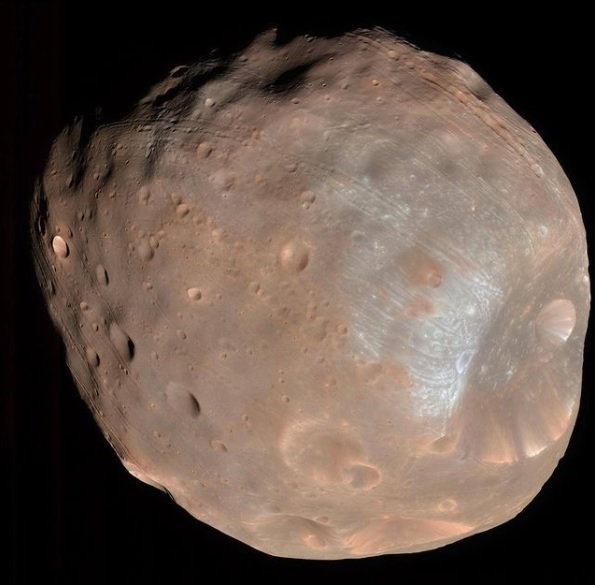 NASA показало самый большой спутник Марса (ФОТО) - фото 2