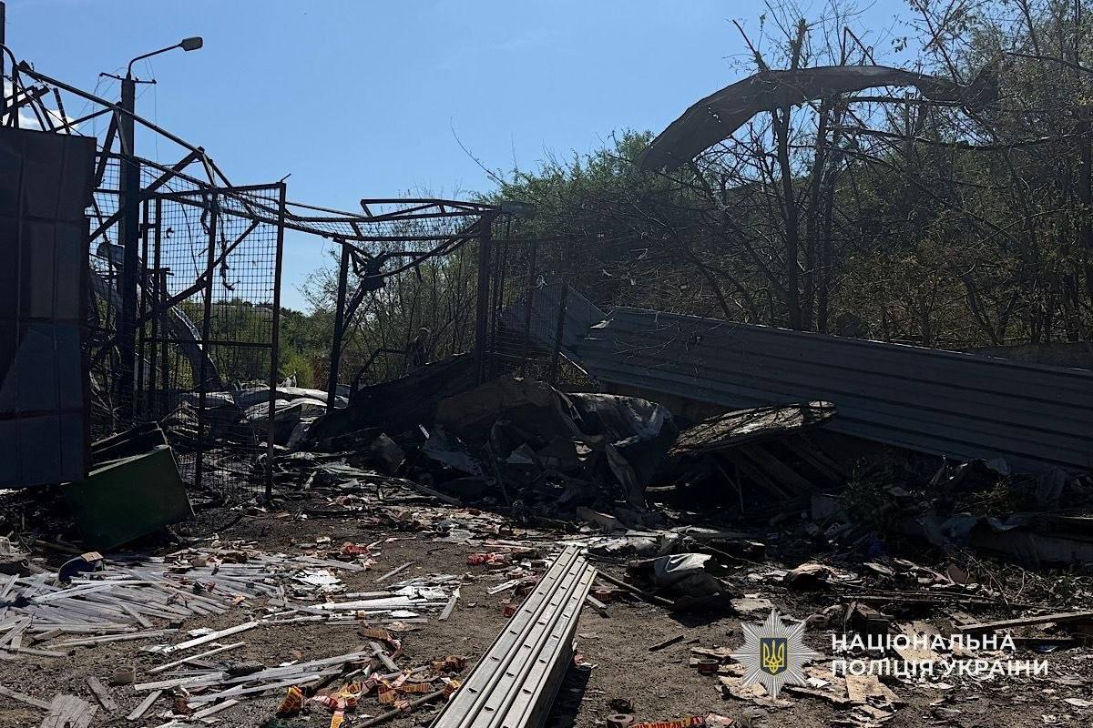 Окупанти атакували Дніпро: є загиблі та поранені (ОНОВЛЕНО) - фото 2