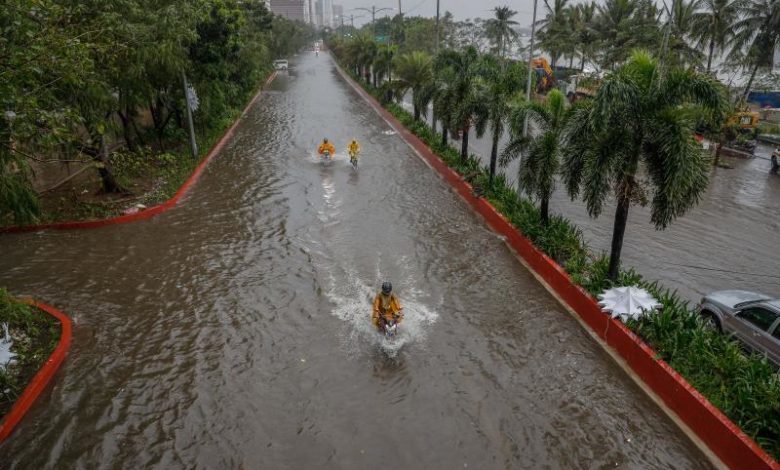 Сильнейший за последние 10 лет тайфун обрушился на Филиппины - сообщается о десятках погибших - фото 8