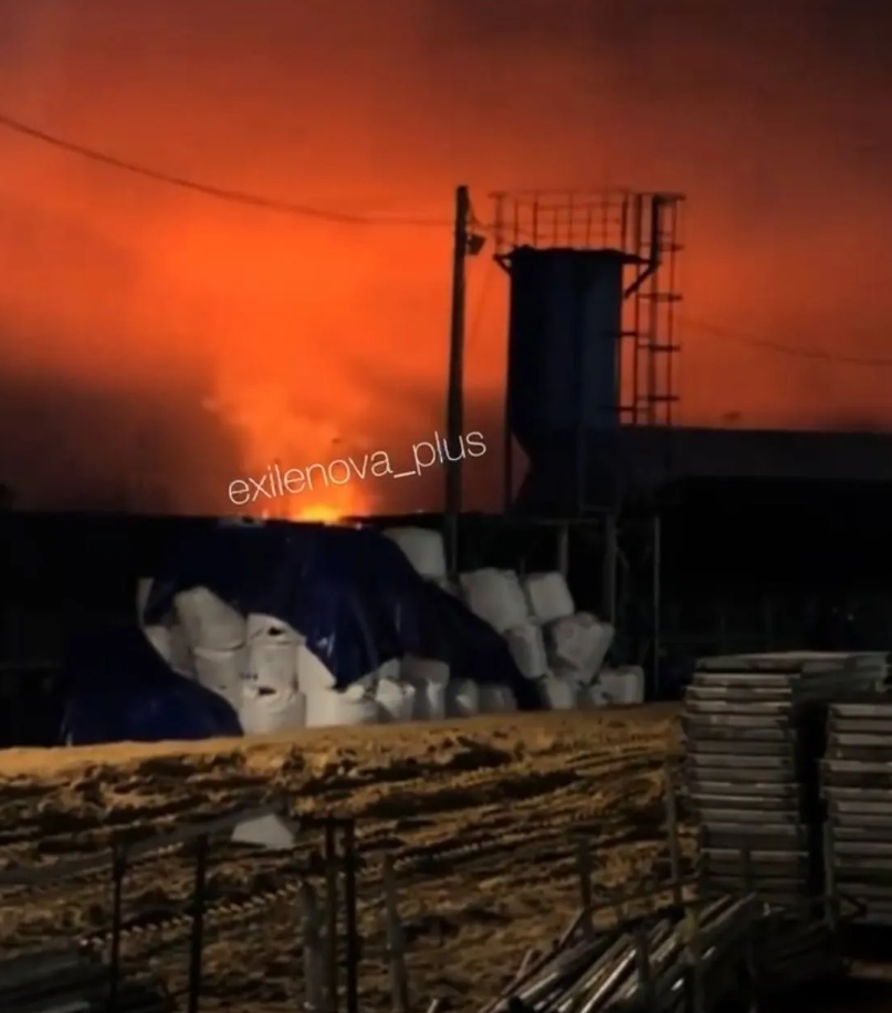 Дроны атаковали стратегический порт России: в Ленинградской области мощные взрывы  - фото 2