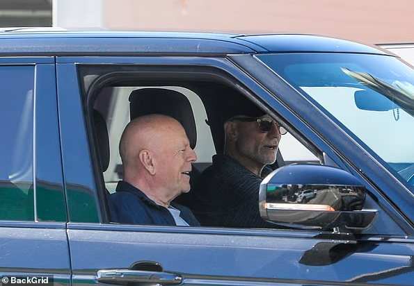 Важкохворий Брюс Вілліс вперше за довгий час з’явився на публіці: як виглядає (ФОТО) - фото 2