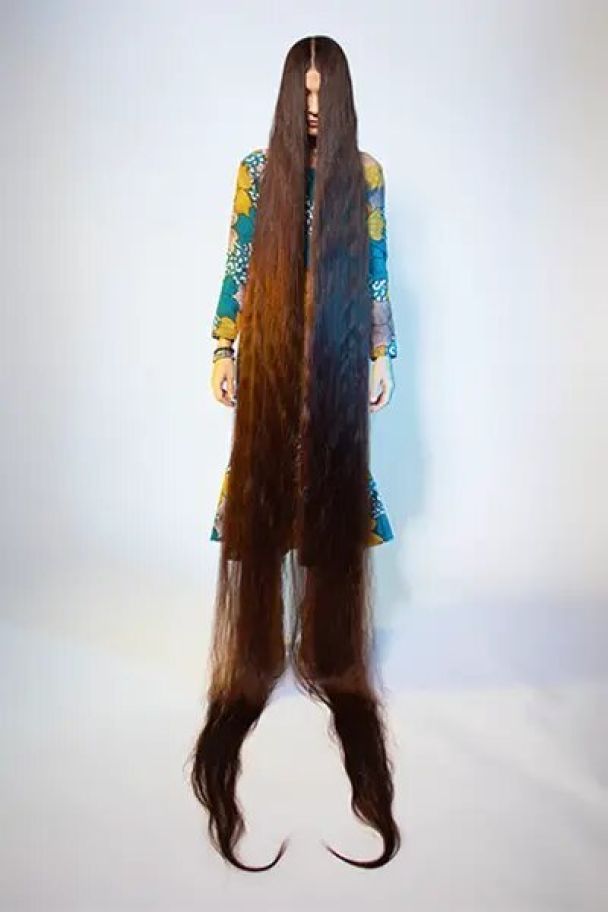 Самые длинные волосы в мире: украинка устанавливает новый мировой рекорд - фото 3