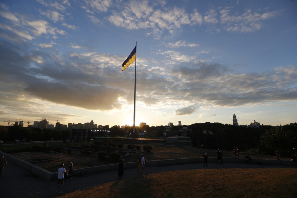 Как выглядит самый большой флаг Украины: появились фото и видео - фото 3